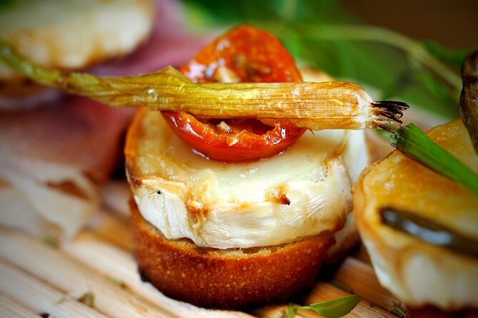 Spanish Cooking Class Palma meals+drinks 7 dishes Full meals - Wine, cava, and the value of a full meal