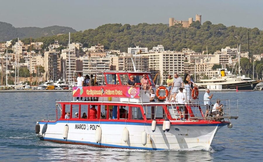 The Best of Palma: Boat trip, Walking tour and Cathedral - Meeting your guide at Parc de la Mar