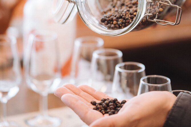The Gin Eva Tasting at Casa Eva - The first pours: five gins, five ways to compare