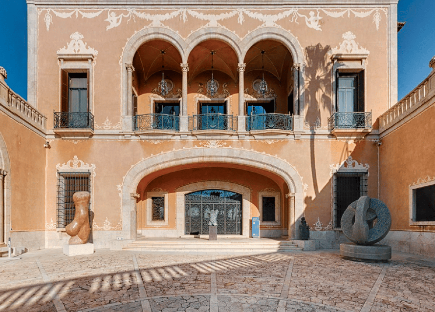 The March Palace Entry Ticket - A family palace with an unusual art collection