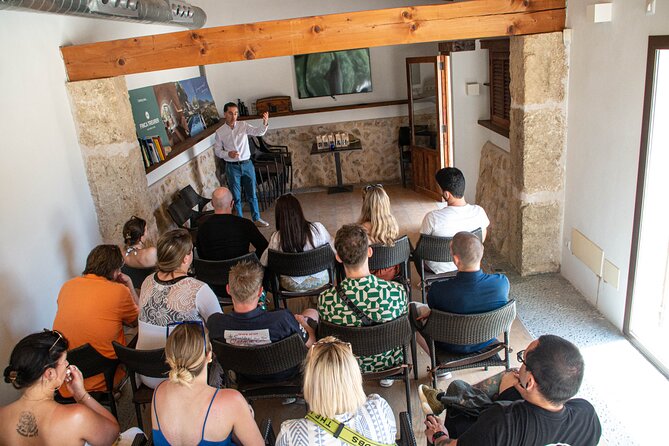 Tour to olive grove and olive mill, oil tasting and snack - Timing, group size, and the day’s pace