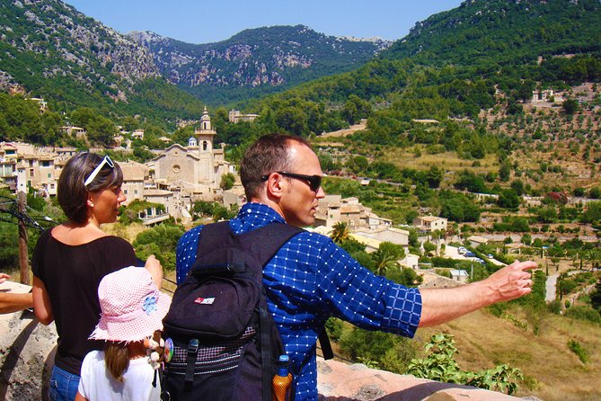 Valldemosa and Valley of Soller Tour in Mallorca - Valldemossa before the crowds
